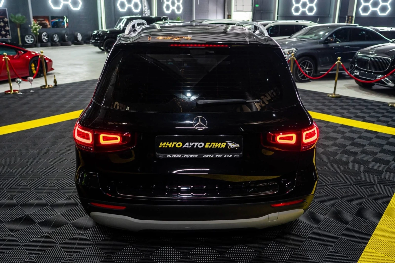 Mercedes-Benz GLB 250D FULL AMG LINE LED 360 ЛИЗИНГ 100%, снимка 7 - Автомобили и джипове - 54109774