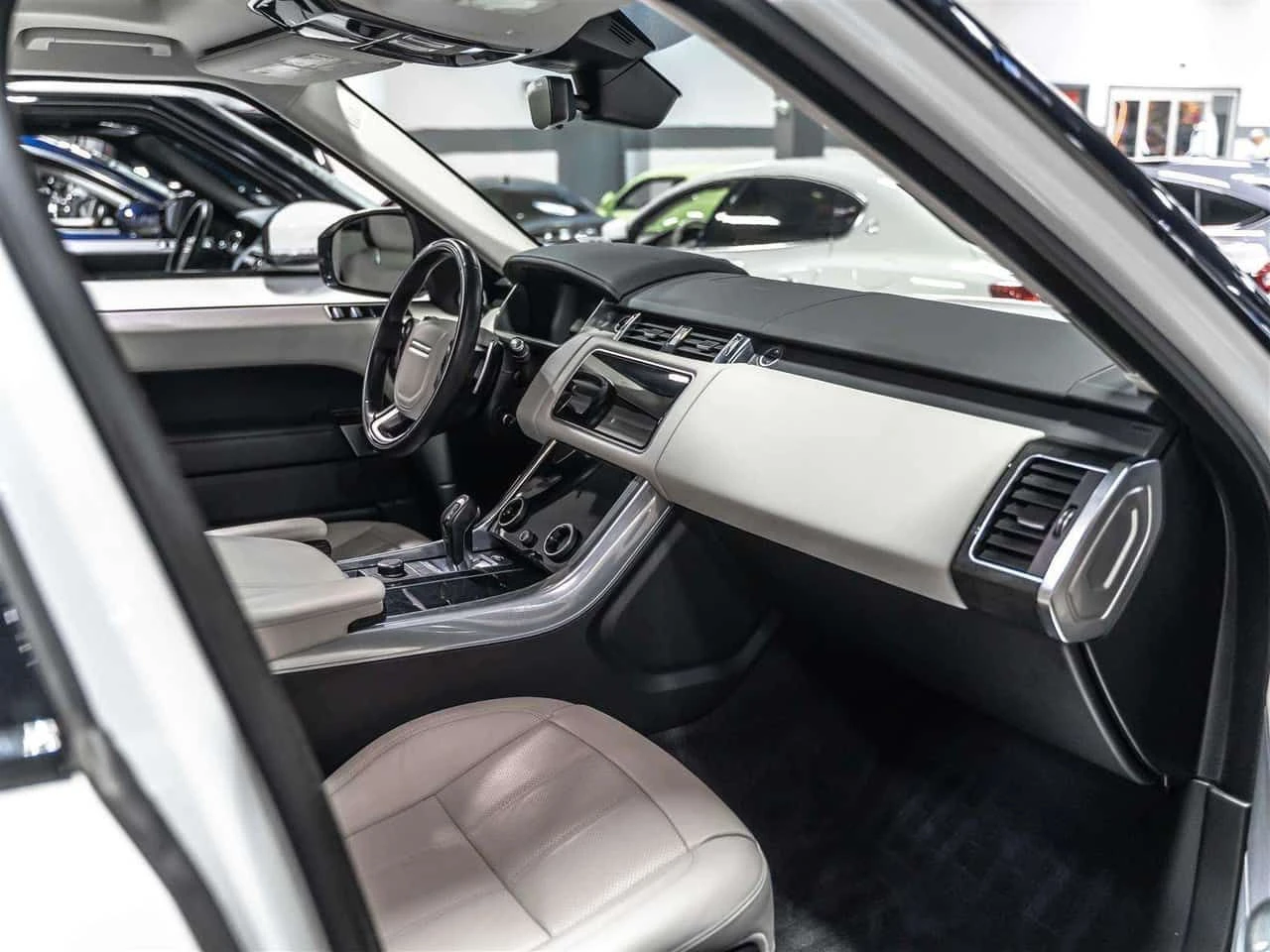 Land Rover Range Rover Sport * HSE Silver Edition * CARFAX * ���� �� �� | Mobile.bg � ����������� 9