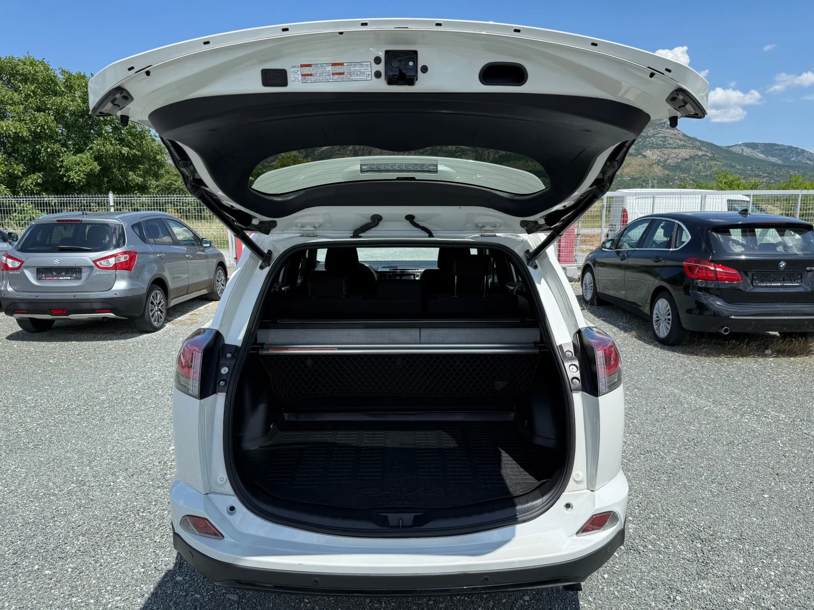 Toyota Rav4 (KATO НОВА)^(ХИБРИД), снимка 16 - Автомобили и джипове - 54955888