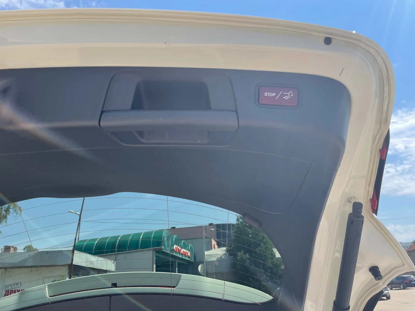 Mercedes-Benz GLA 200, снимка 9 - Автомобили и джипове - 55162315