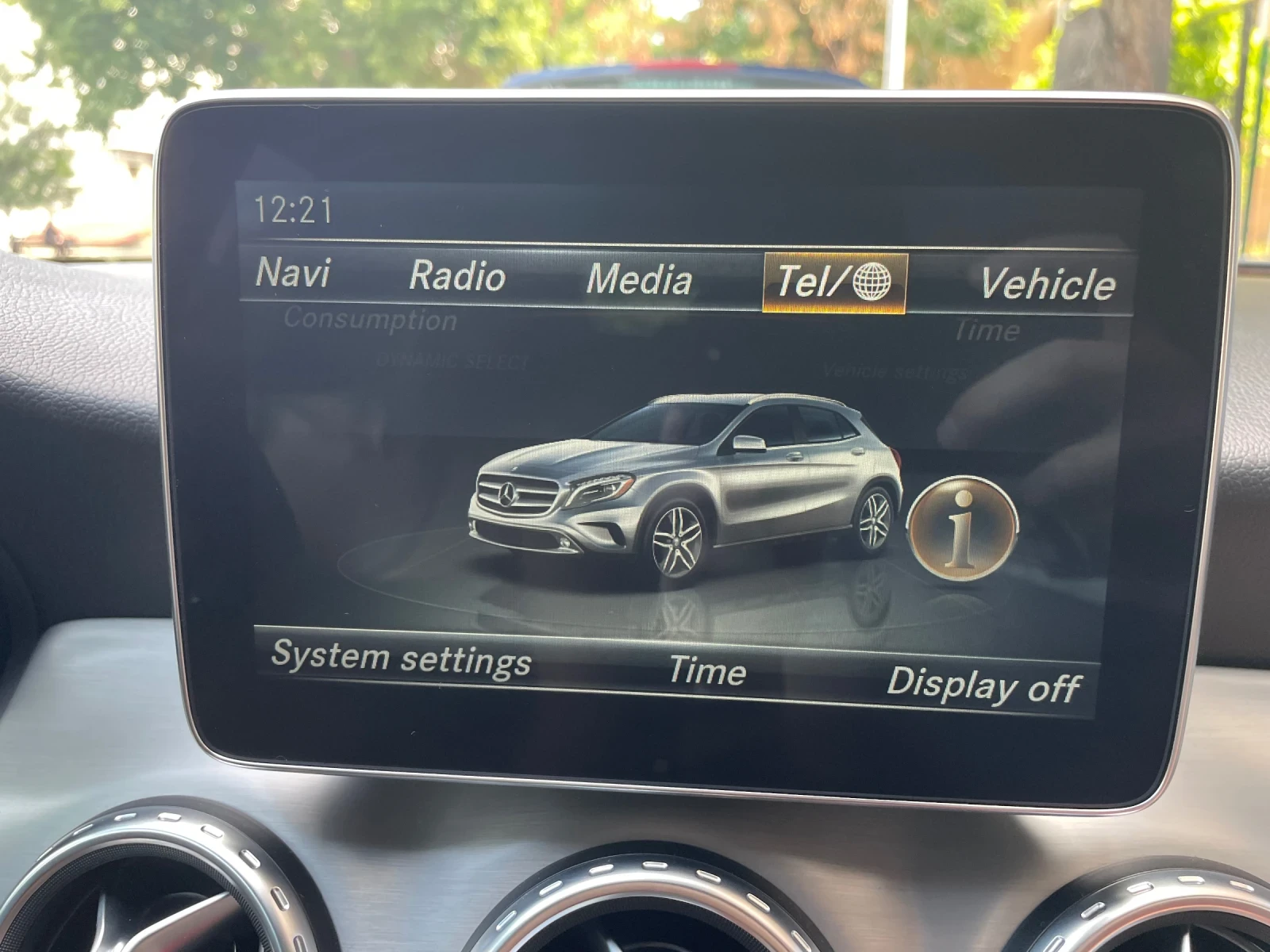 Mercedes-Benz GLA 200, снимка 10 - Автомобили и джипове - 55162315