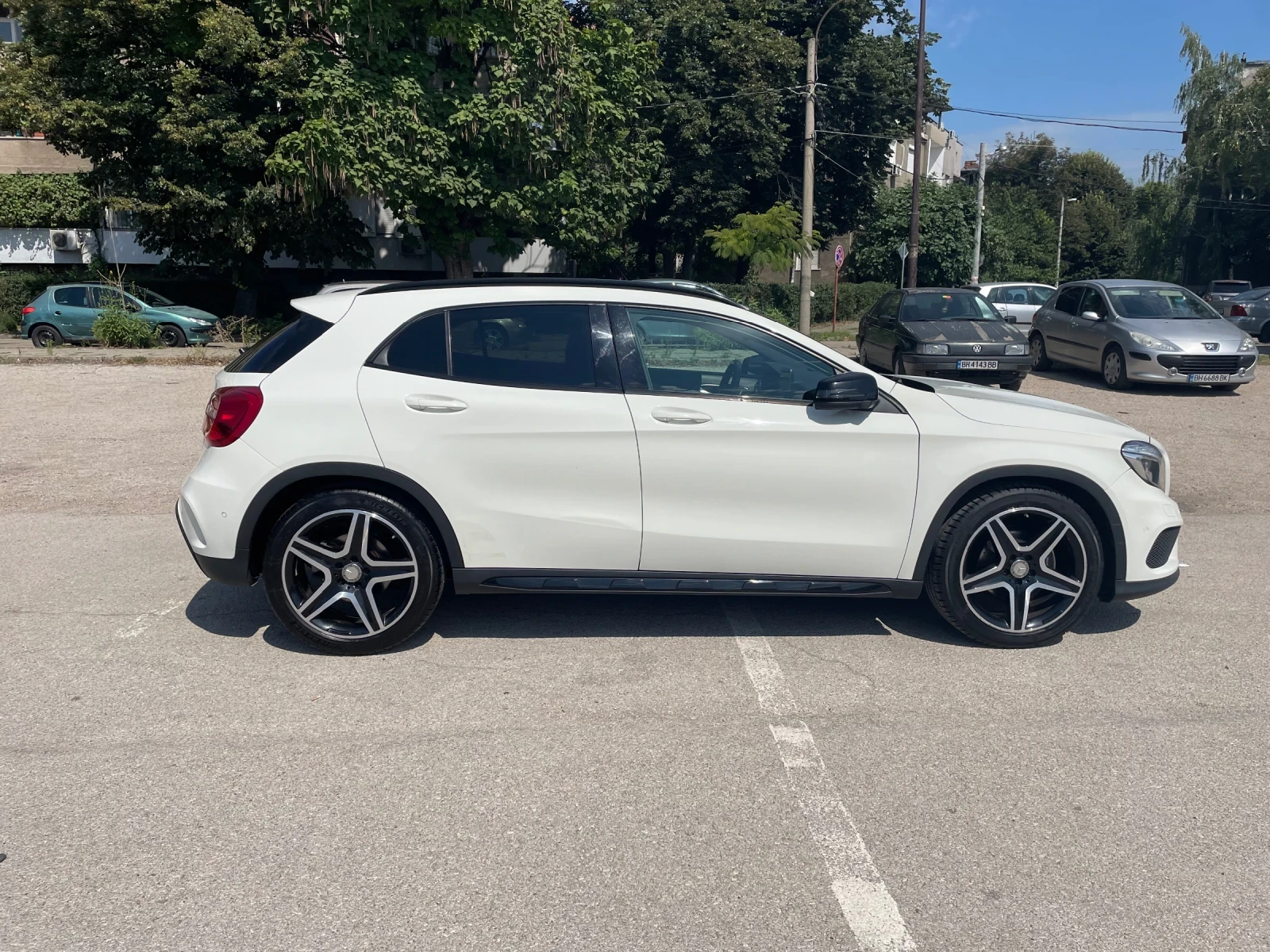Mercedes-Benz GLA 200, снимка 2 - Автомобили и джипове - 55162315