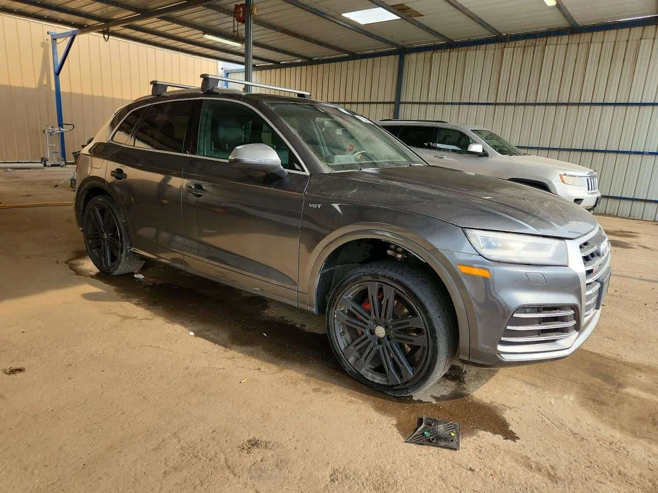 Audi SQ5 * CARFAX * БЕЗ ПЪРВОНАЧАЛНА ВНОСКА, снимка 4 - Автомобили и джипове - 55259152