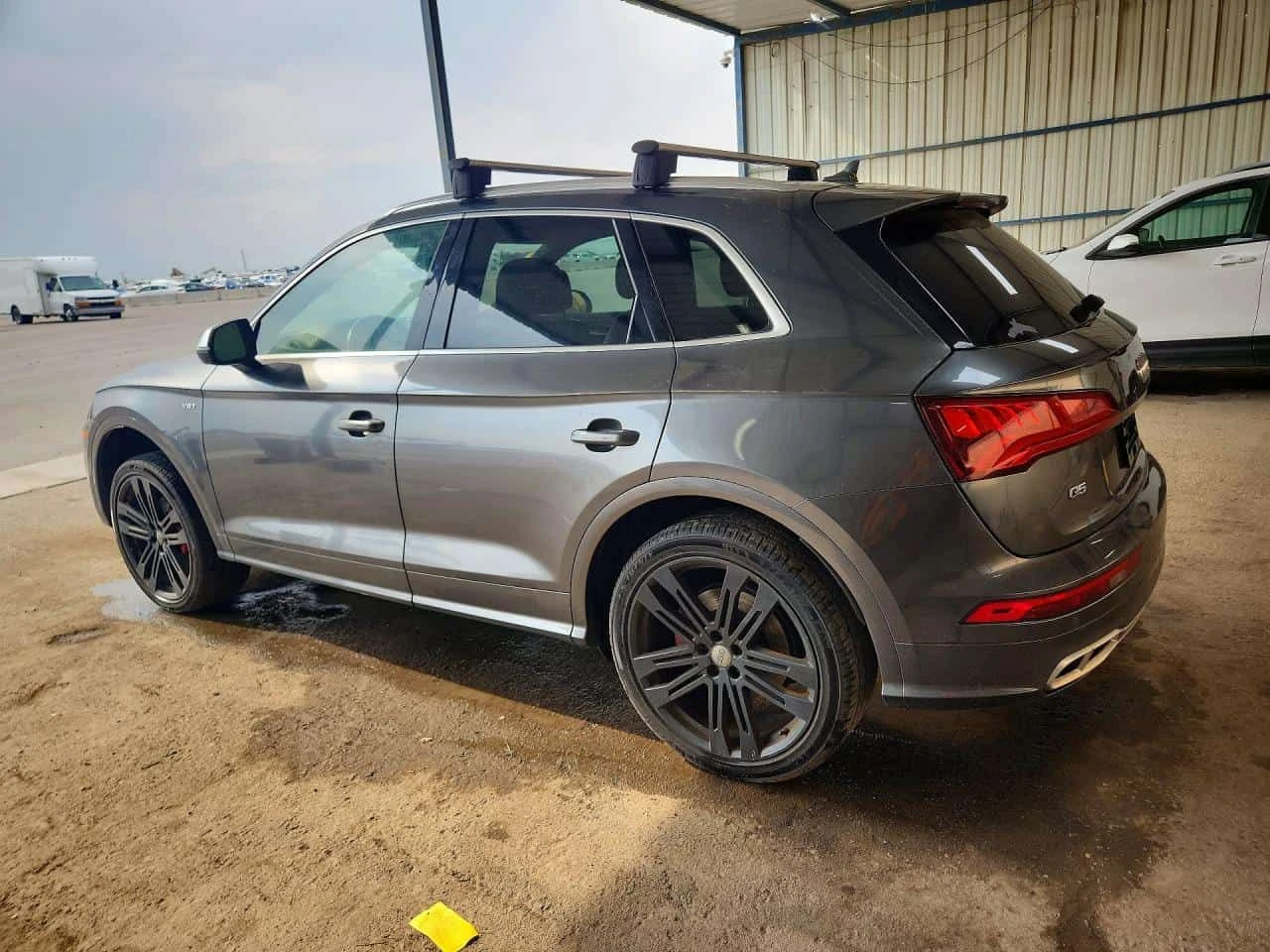 Audi SQ5 * CARFAX * БЕЗ ПЪРВОНАЧАЛНА ВНОСКА, снимка 2 - Автомобили и джипове - 55259152