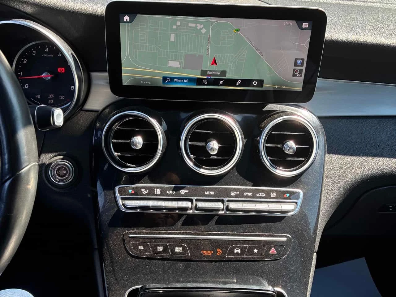 Mercedes-Benz GLC 300 ГЛАВНО ПРЕДСТАВИТЕЛСТВО НА VW, снимка 9 - Автомобили и джипове - 55468447