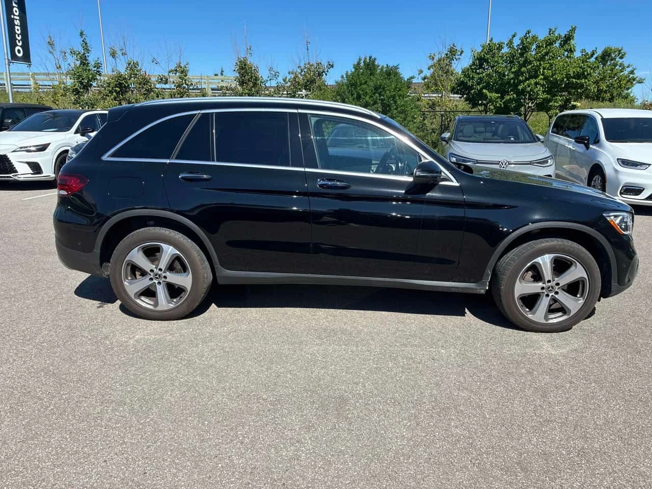 Mercedes-Benz GLC 300 ГЛАВНО ПРЕДСТАВИТЕЛСТВО НА VW, снимка 3 - Автомобили и джипове - 55468447