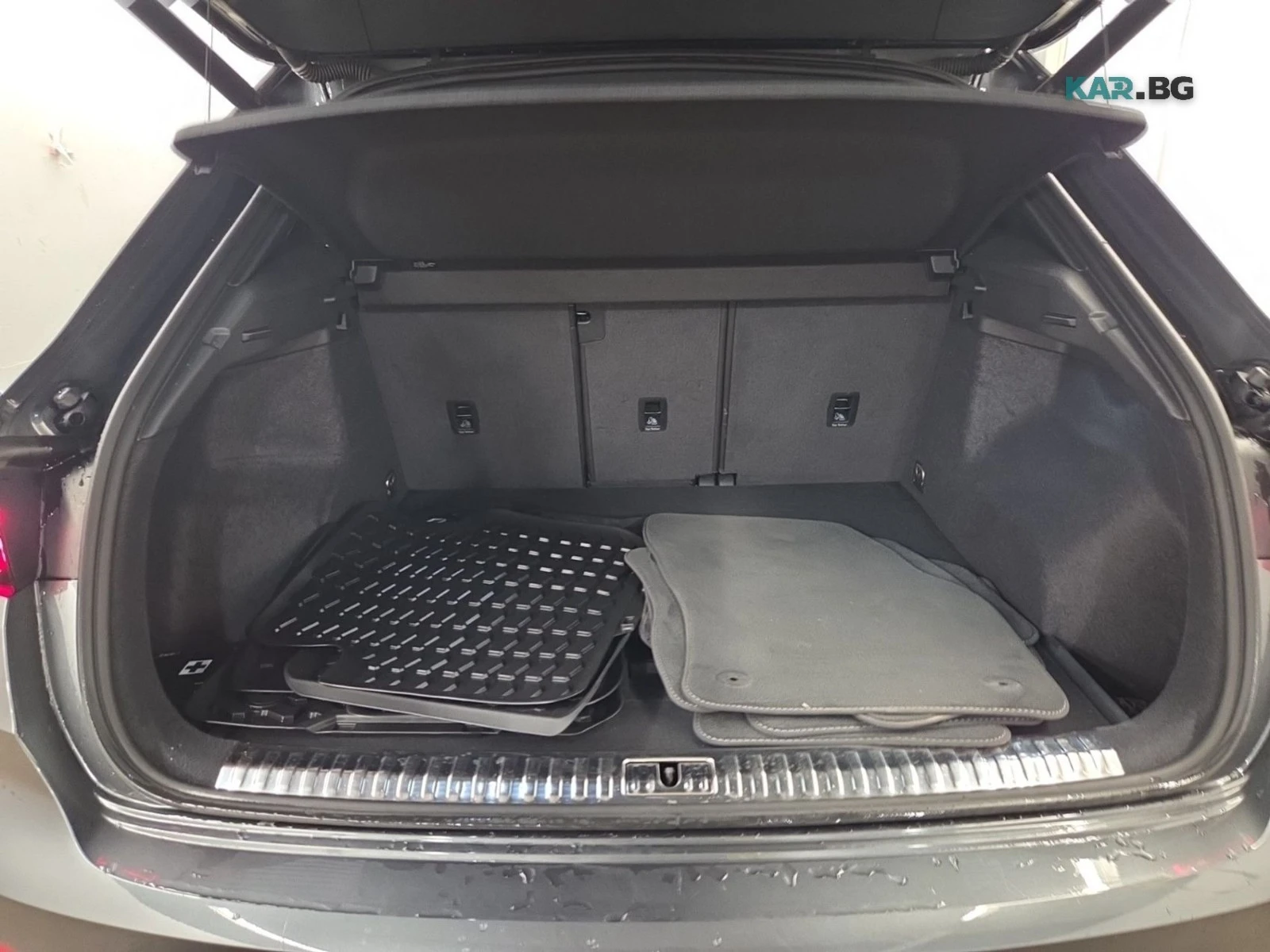Audi Q3 quattro Progressiv* АвтоКредит* (ЦЕНА ДО БГ)* , снимка 16 - Автомобили и джипове - 55907600