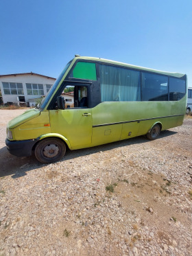 Iveco Daily Пътнически, снимка 2 - Бусове и автобуси - 43429256
