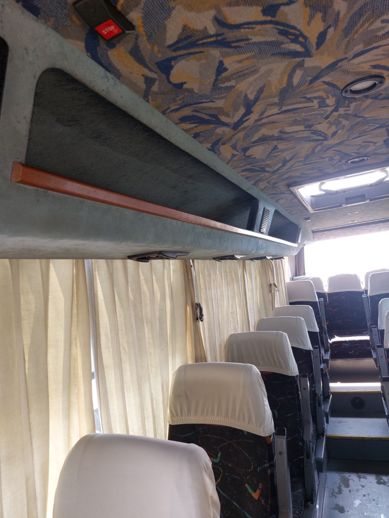 Iveco Daily Пътнически, снимка 9 - Бусове и автобуси - 43429256