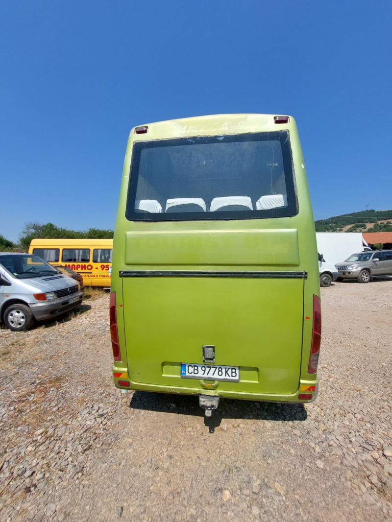 Iveco Daily Пътнически, снимка 4 - Бусове и автобуси - 43429256