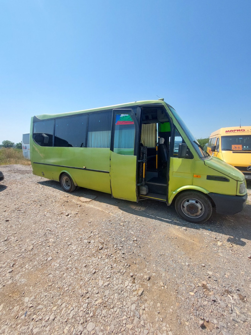 Iveco Daily Пътнически, снимка 3 - Бусове и автобуси - 43429256