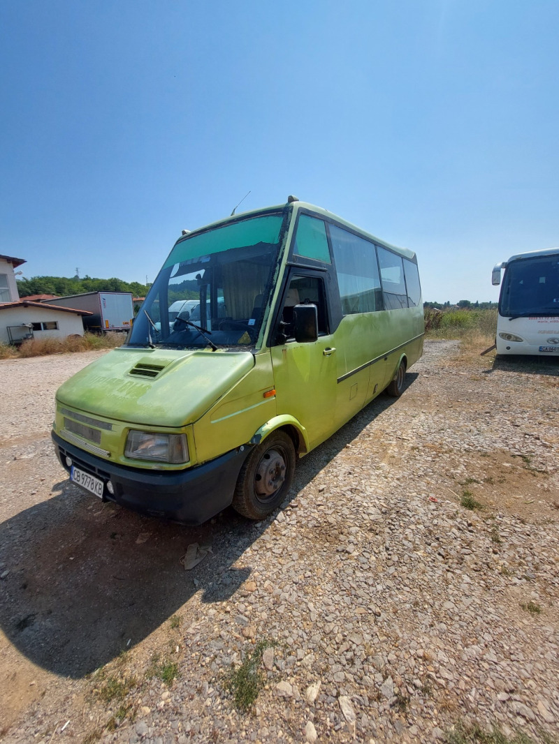 Iveco Daily Пътнически, снимка 5 - Бусове и автобуси - 43429256