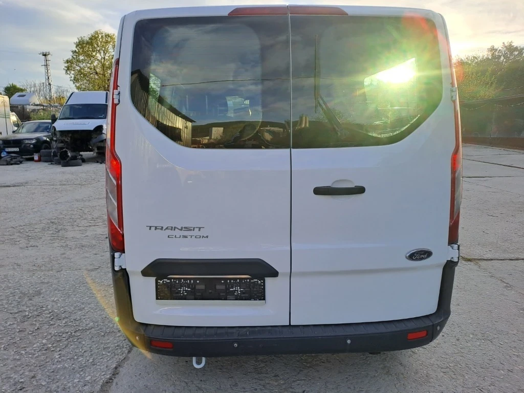 Ford Transit Custom, снимка 7 - Бусове и автобуси - 55200962
