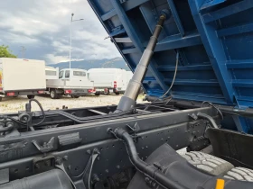 Mercedes-Benz Actros 1850 * V8 * 4 x 4 * ATLAS 155.1 * Самосвал с Кран, снимка 11