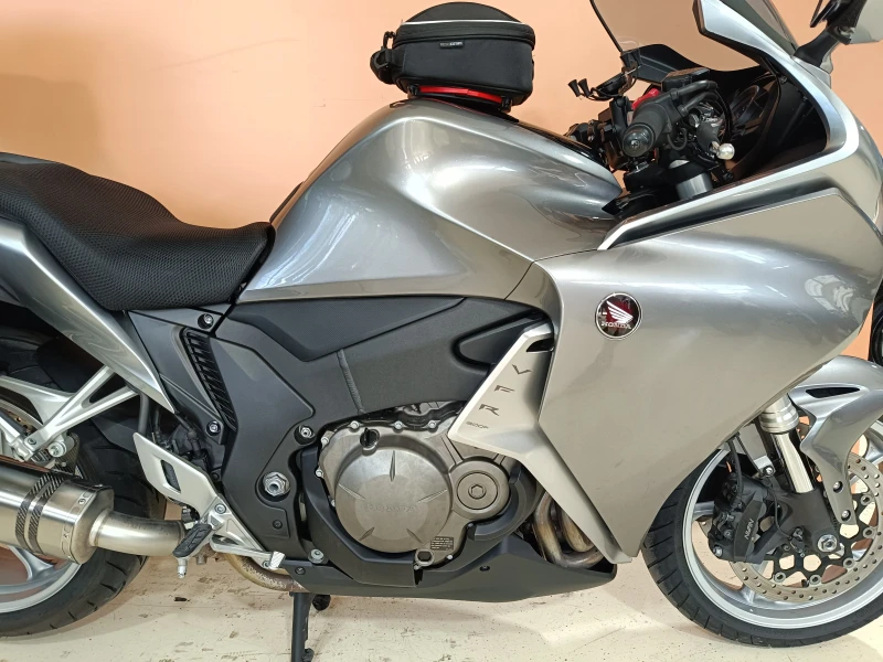 Honda Vfr 1200F ABS, снимка 7 - Мотоциклети и мототехника - 43391891