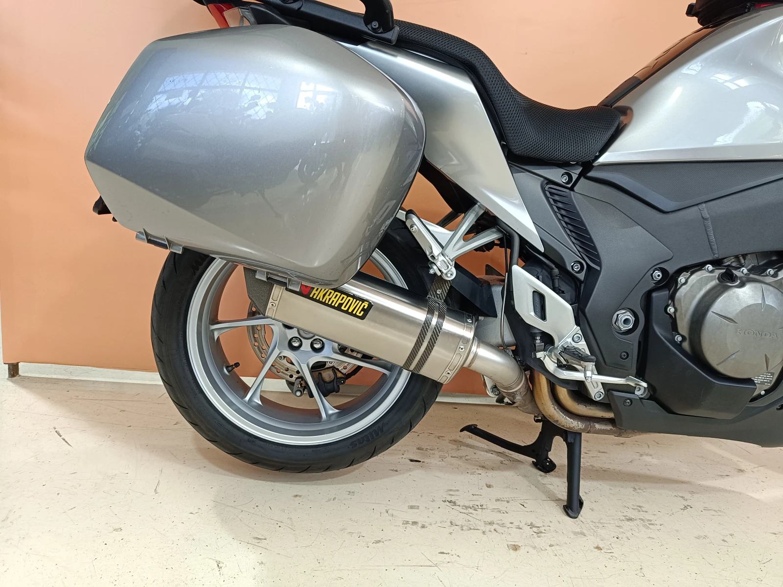 Honda Vfr 1200F ABS - изображение 9