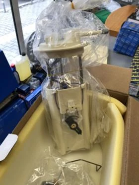 Помпа инжекционна Opel Sintra 19180120 / 19180121, снимка 2