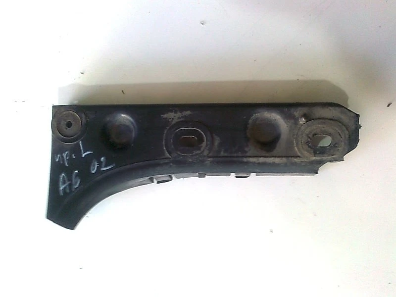 водач за предна броня (ляв) Ауди А6