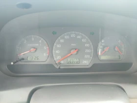 Volvo V40, снимка 9
