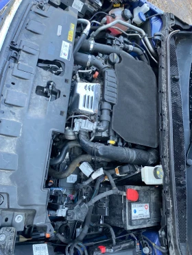 Peugeot 308 1.2Turbo SW, снимка 15