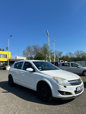 Opel Astra, снимка 3 - Автомобили и джипове - 45287716