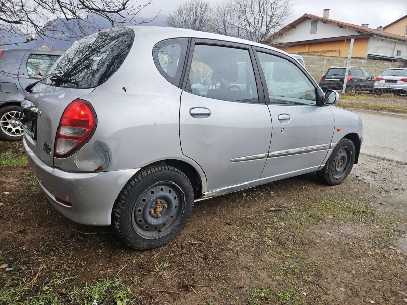 Daihatsu Sirion 4x4* Климатик , снимка 4 - Автомобили и джипове - 49332774