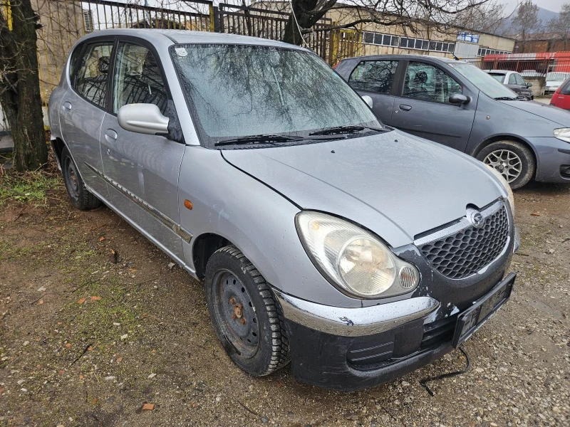 Daihatsu Sirion 4x4* Климатик , снимка 6 - Автомобили и джипове - 49332774