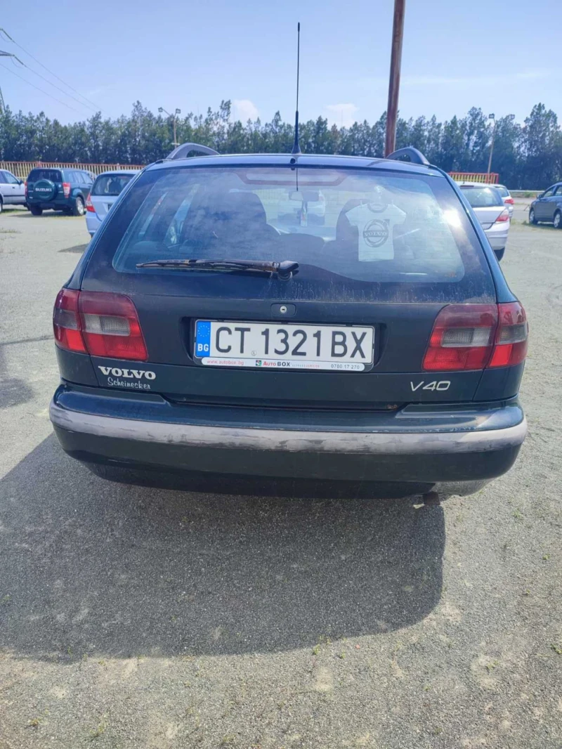 Volvo V40, снимка 4 - Автомобили и джипове - 52469291