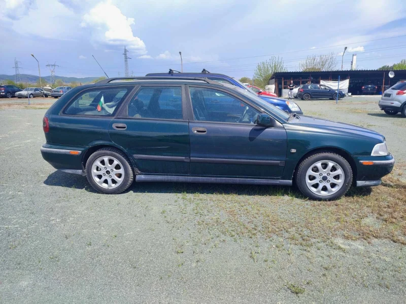 Volvo V40, снимка 3 - Автомобили и джипове - 52469291