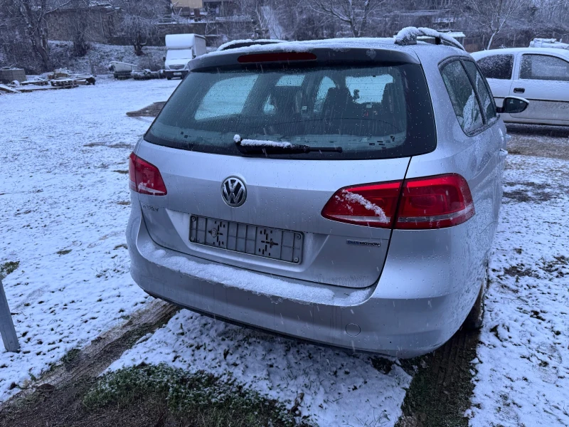VW Passat 1.6 TDI , снимка 4 - Автомобили и джипове - 53306331