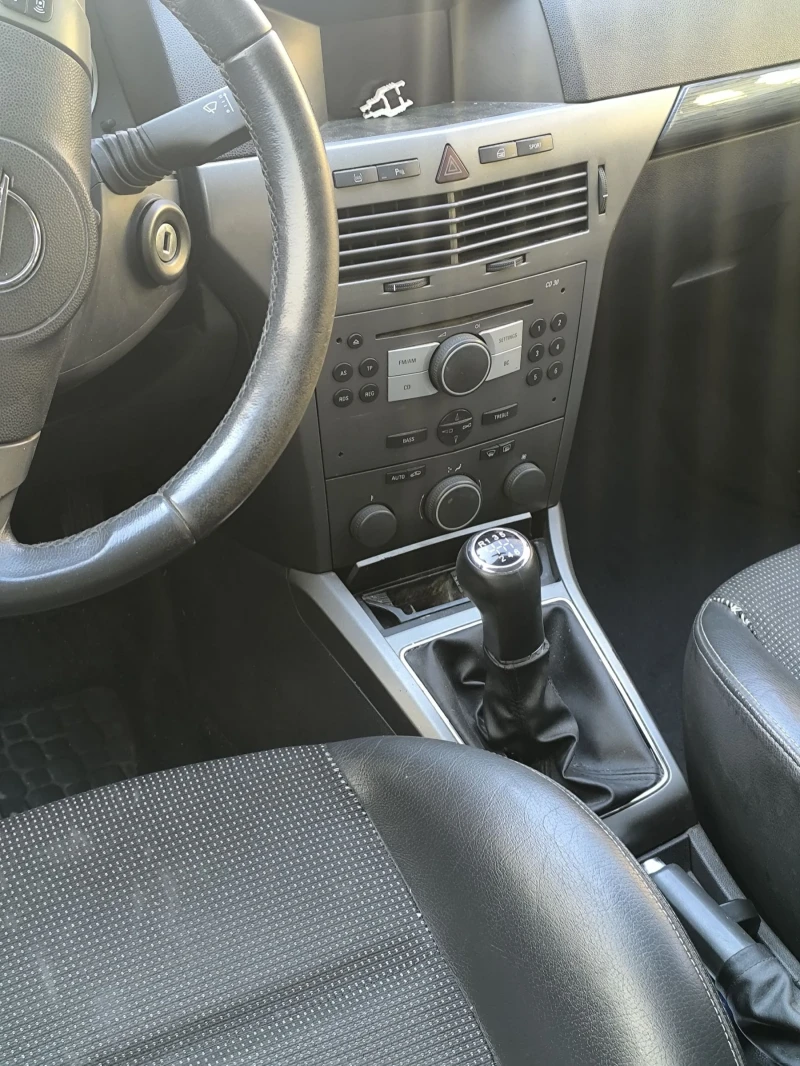 Opel Astra, снимка 10 - Автомобили и джипове - 53534453