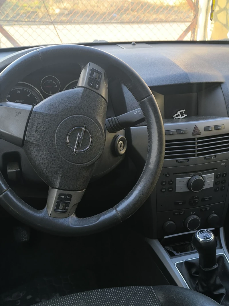 Opel Astra, снимка 9 - Автомобили и джипове - 53534453