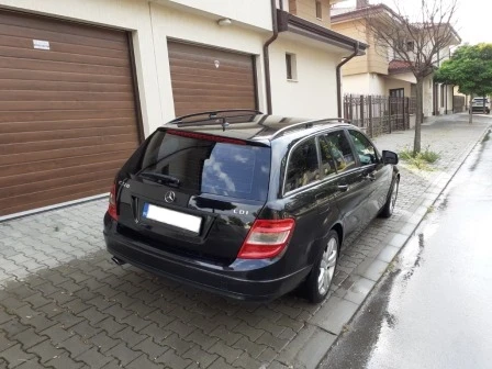 Mercedes-Benz C 220, снимка 4 - Автомобили и джипове - 52723176