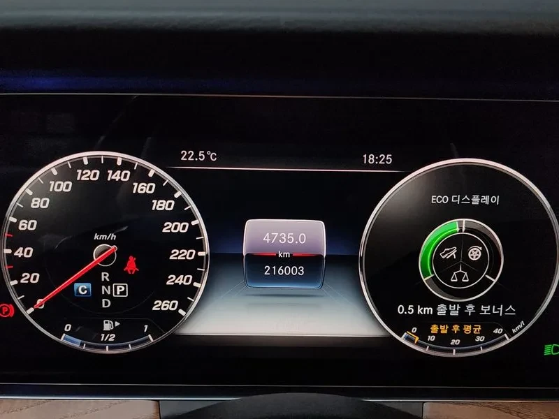 Mercedes-Benz E 300 4MATIC - САМО 30% АВАНС, снимка 8 - Автомобили и джипове - 56266486