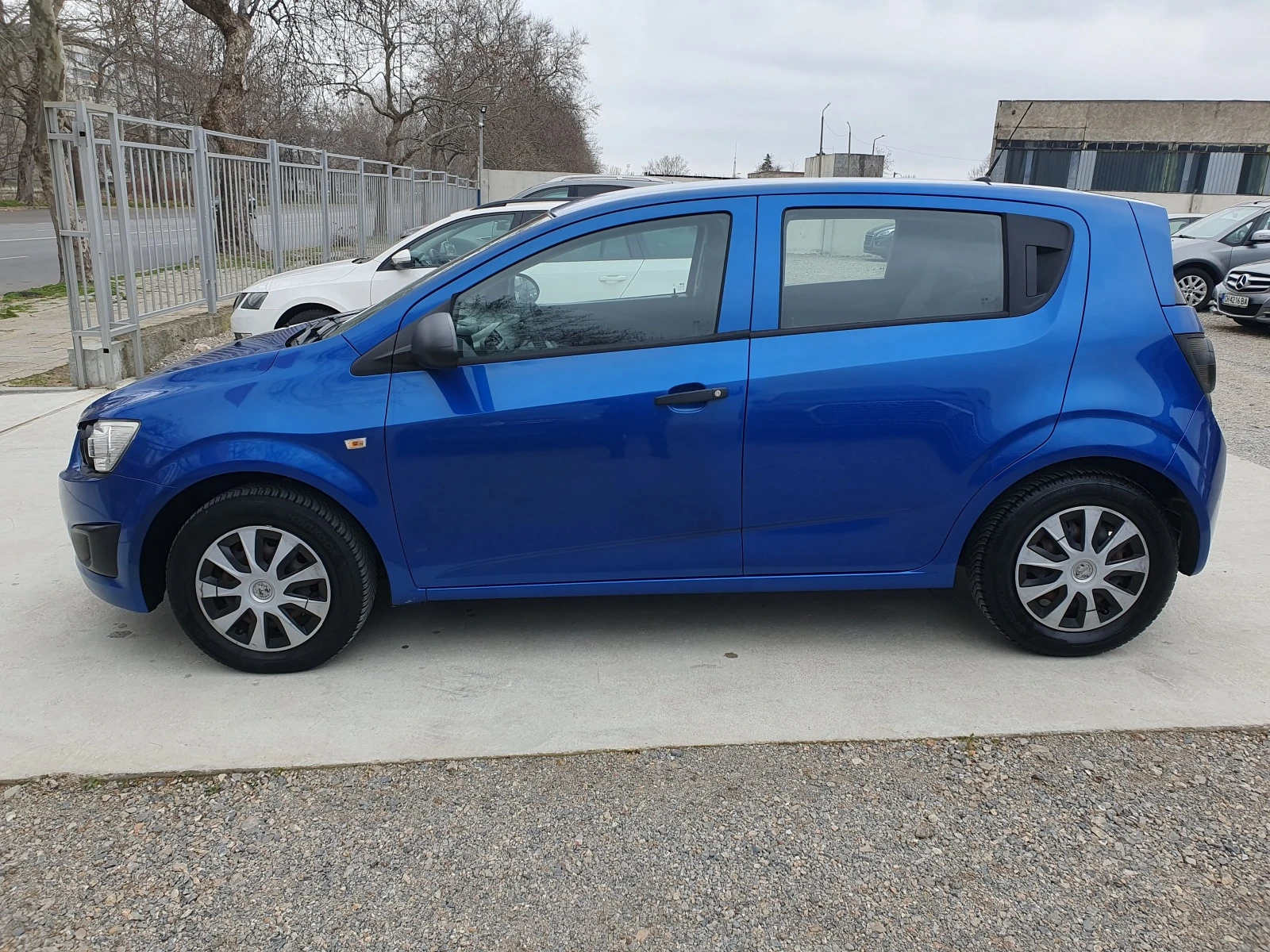 Chevrolet Aveo 1.2/86ks/AГУ - изображение 4