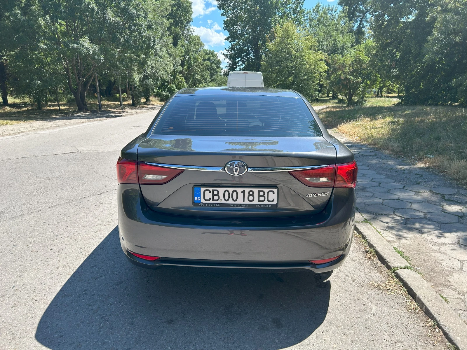 Toyota Avensis  - изображение 4