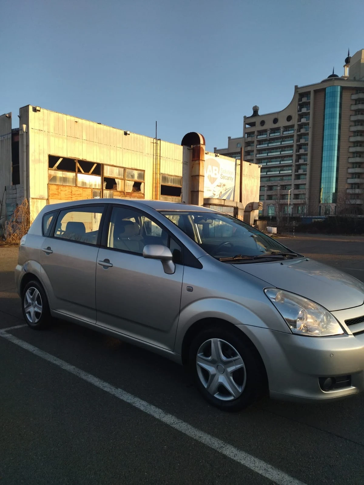 Toyota Corolla verso Verso - изображение 2