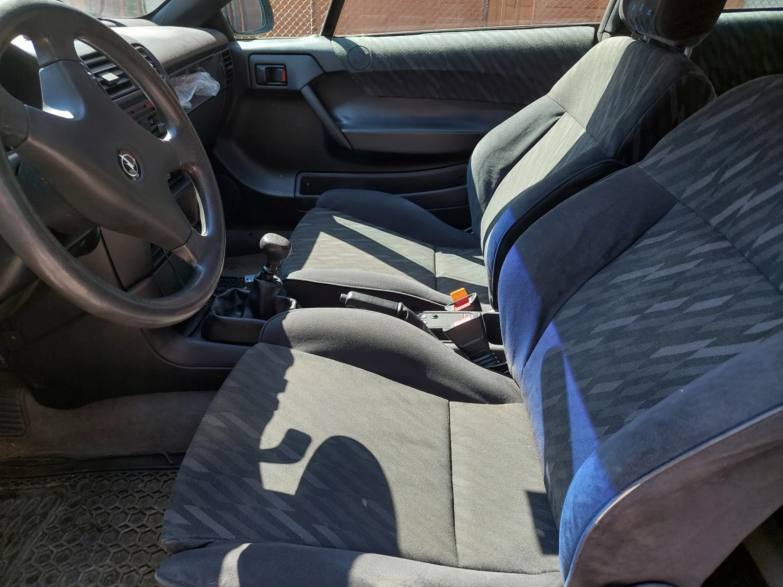 Opel Calibra 2.0i - изображение 5