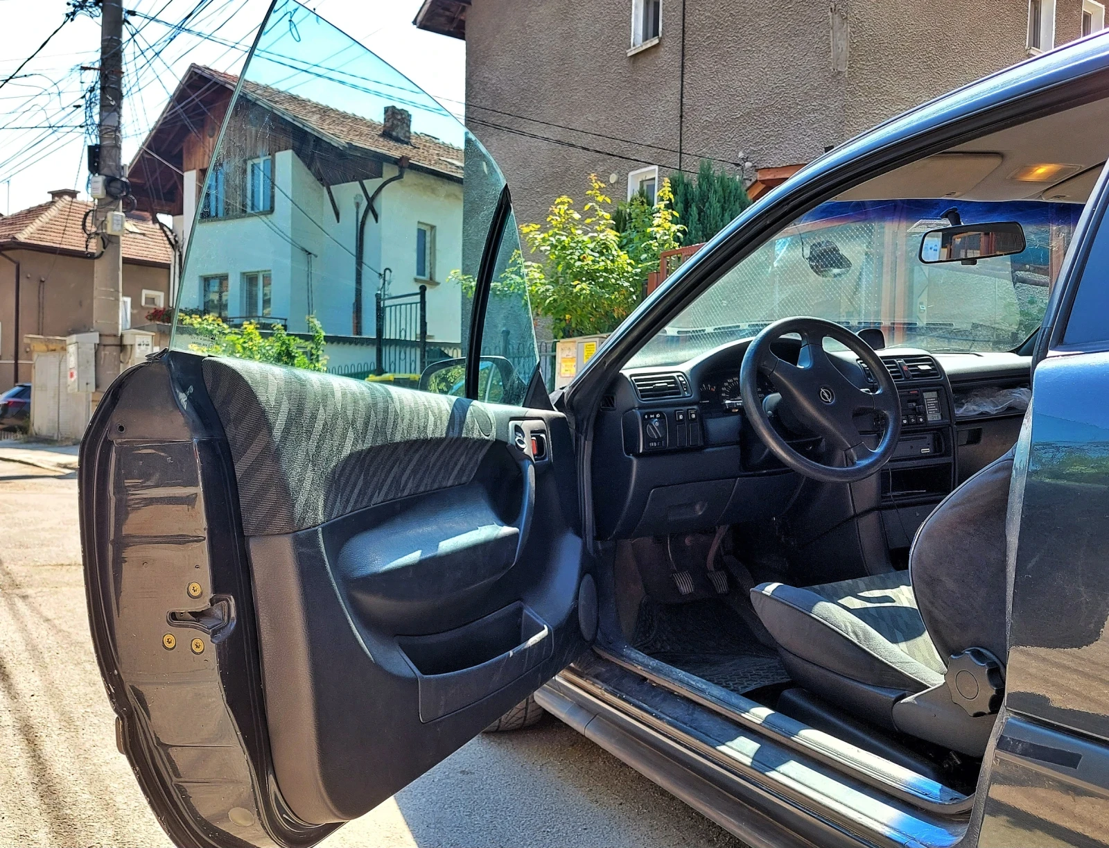 Opel Calibra 2.0i - изображение 4