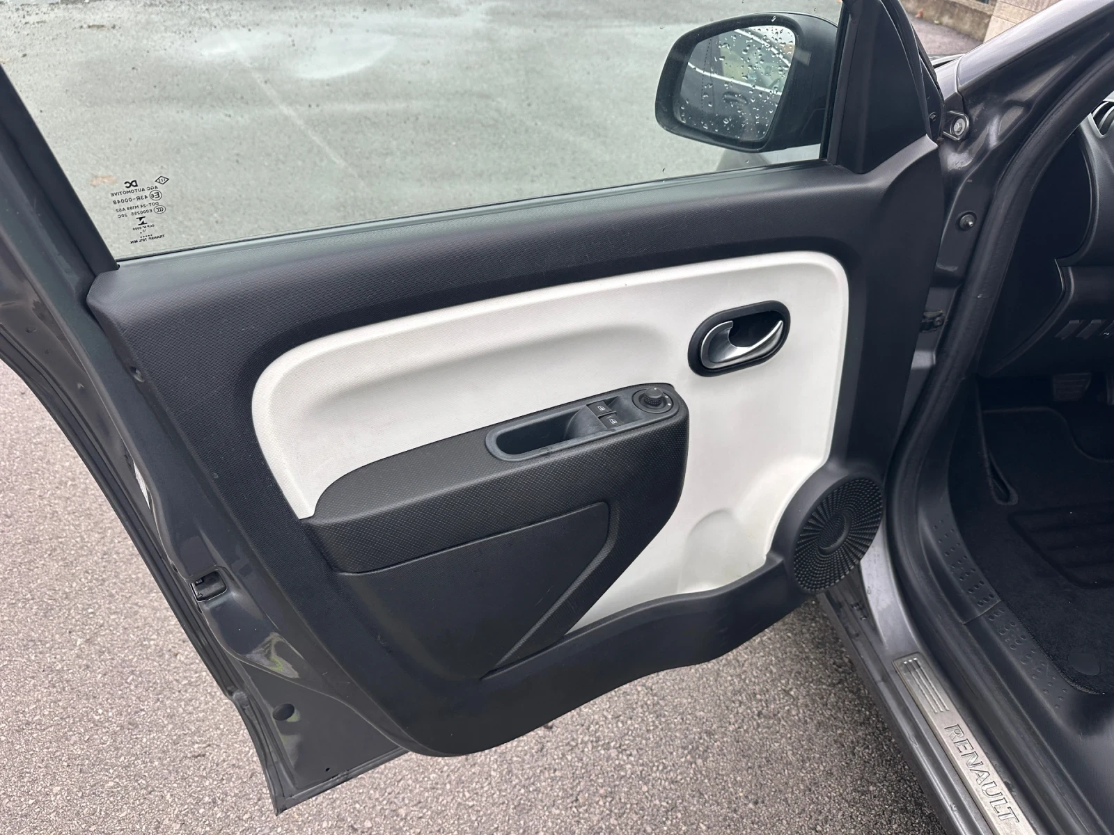 Renault Twingo Automatic Автоматик - изображение 10
