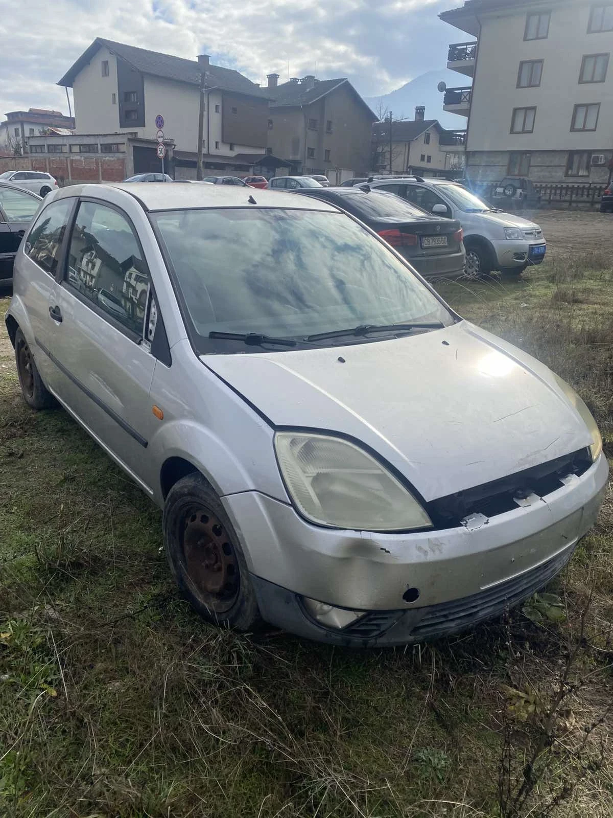 Ford Fiesta 1.4 бензин - изображение 2