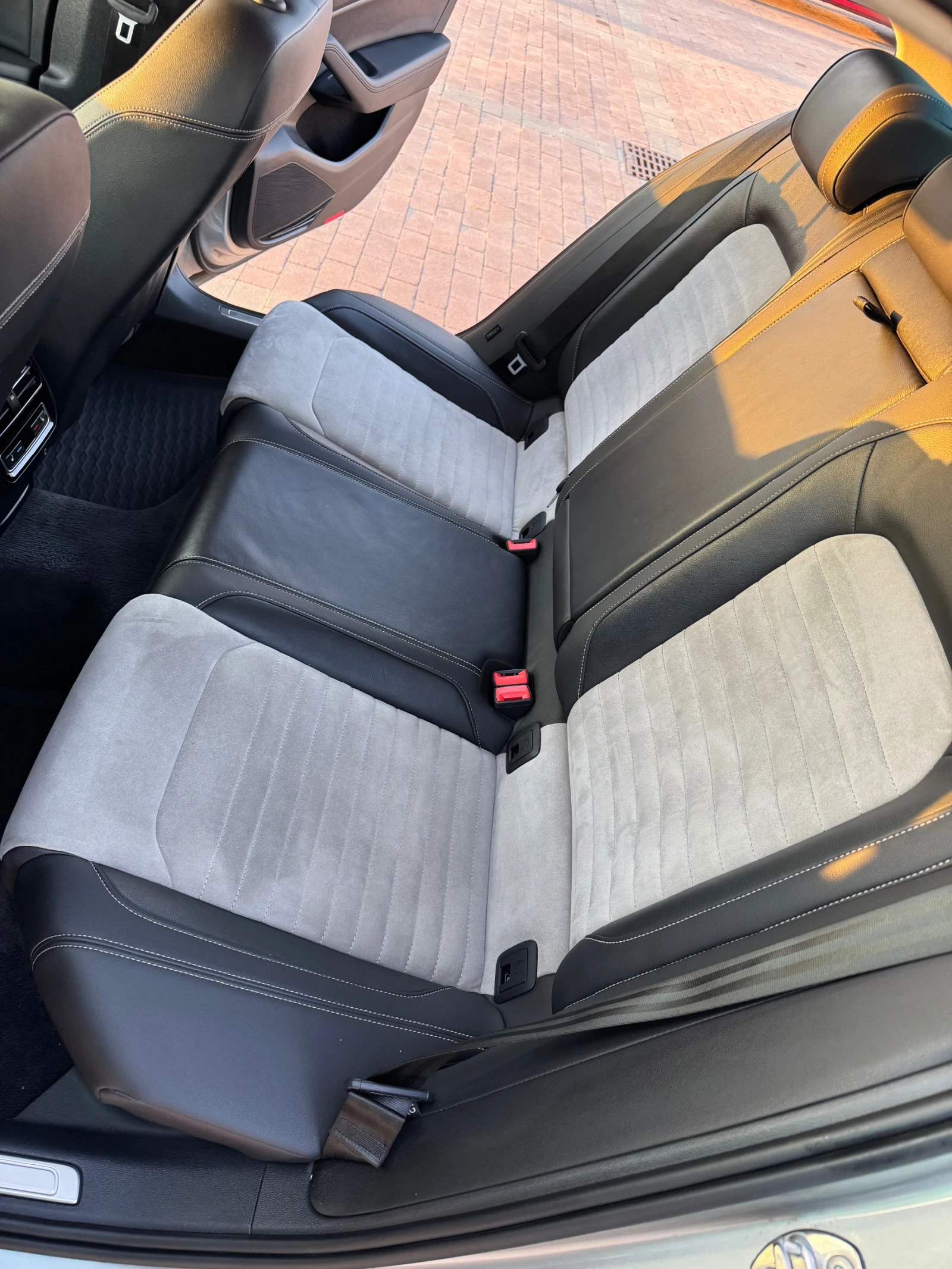 VW Passat B8 2.0 BiTDI 240 k.c. 4Motion 7DSG Highline, LED, снимка 12 - Автомобили и джипове - 53741686