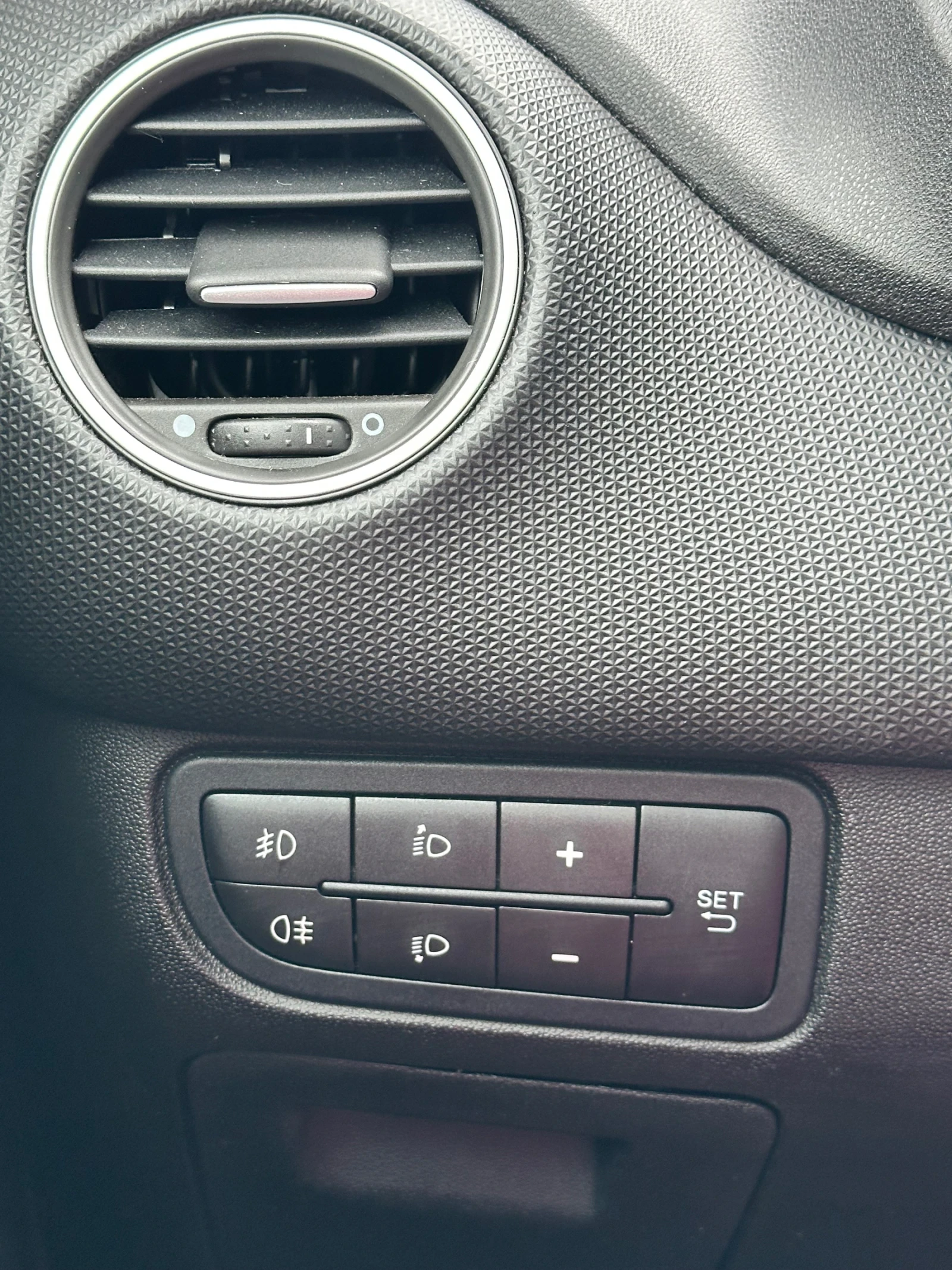 Fiat Punto 1.4 CNG, снимка 5 - Автомобили и джипове - 53940880