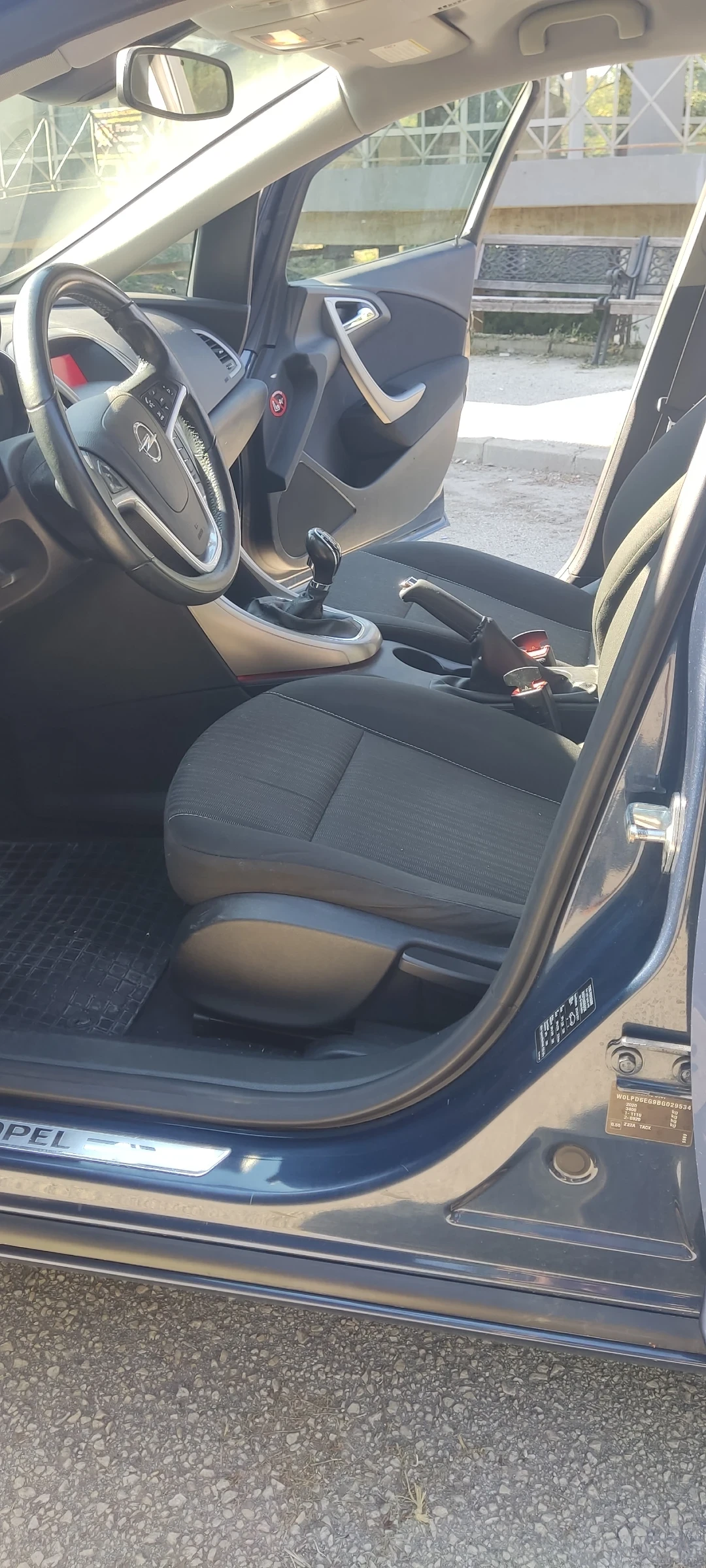 Opel Astra, снимка 12 - Автомобили и джипове - 54313676