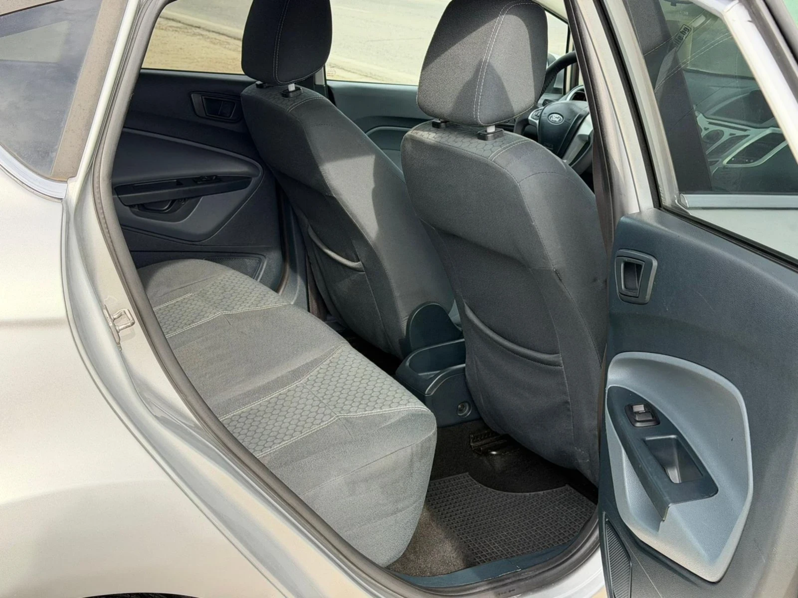 Ford Fiesta 1.4TDCI 70k.s ������ | Mobile.bg � ����������� 12