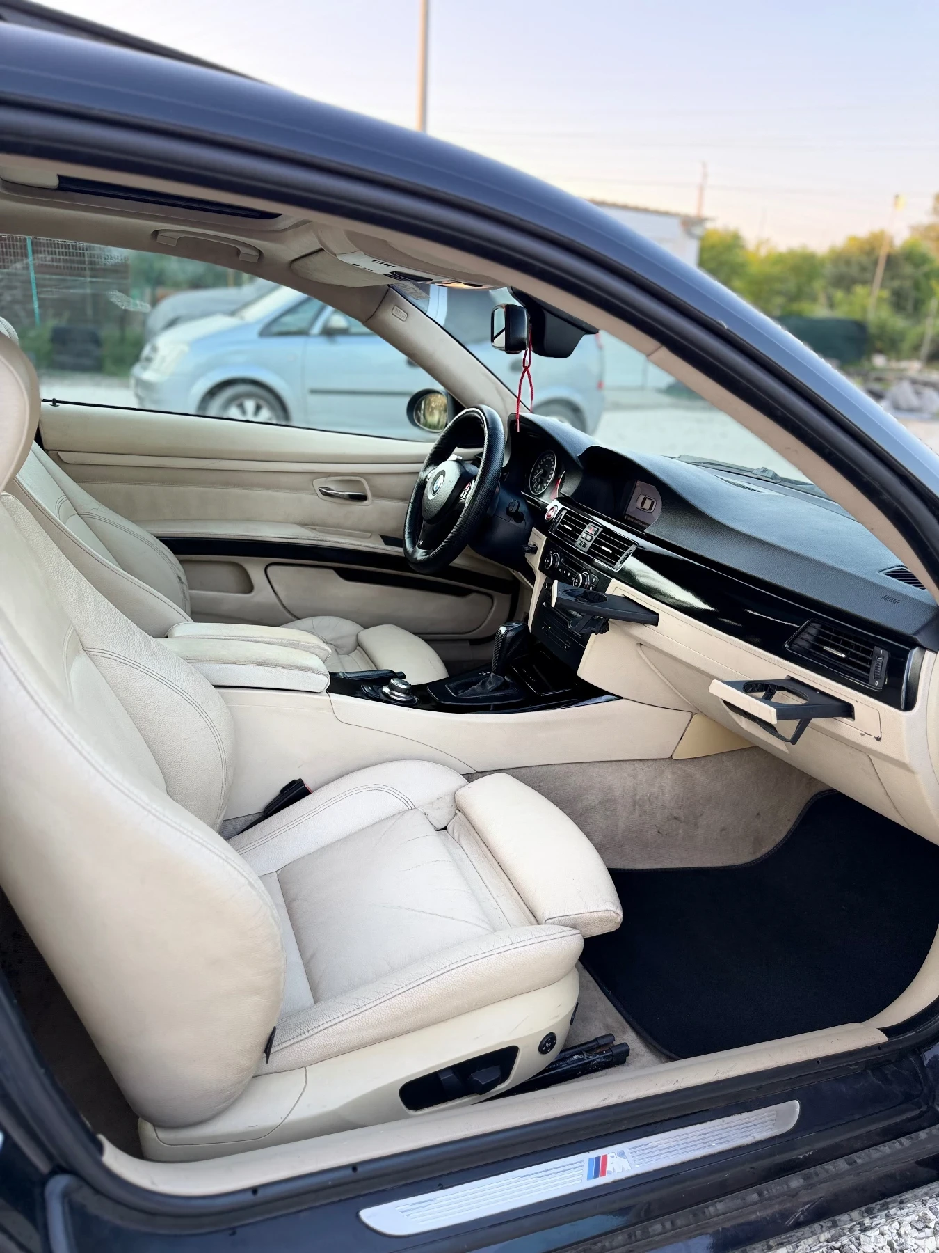 BMW 330 D| M-Packet| 6hp28, снимка 15 - Автомобили и джипове - 54990638