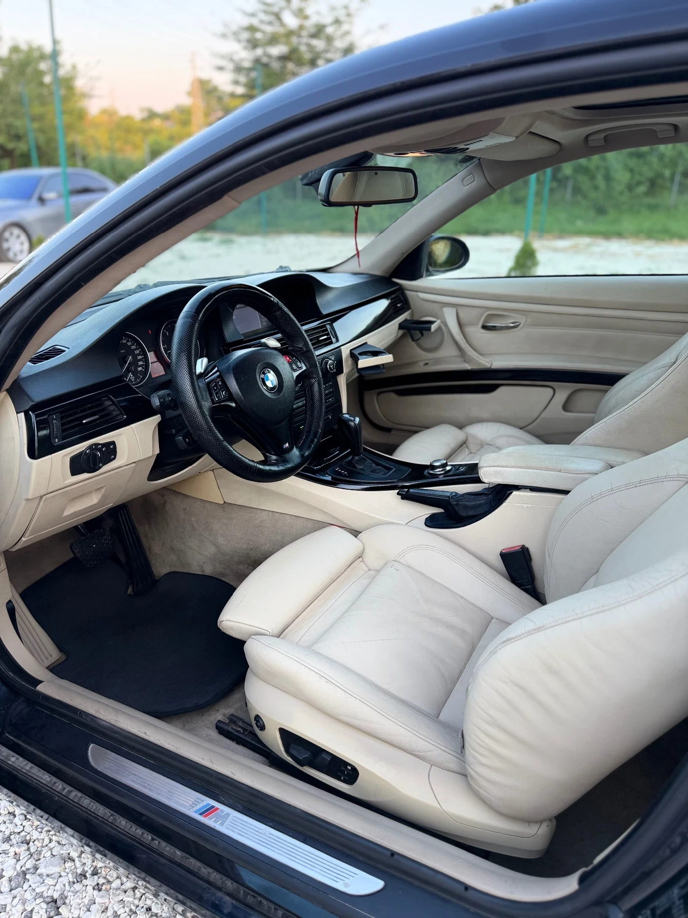 BMW 330 D| M-Packet| 6hp28, снимка 13 - Автомобили и джипове - 54990638