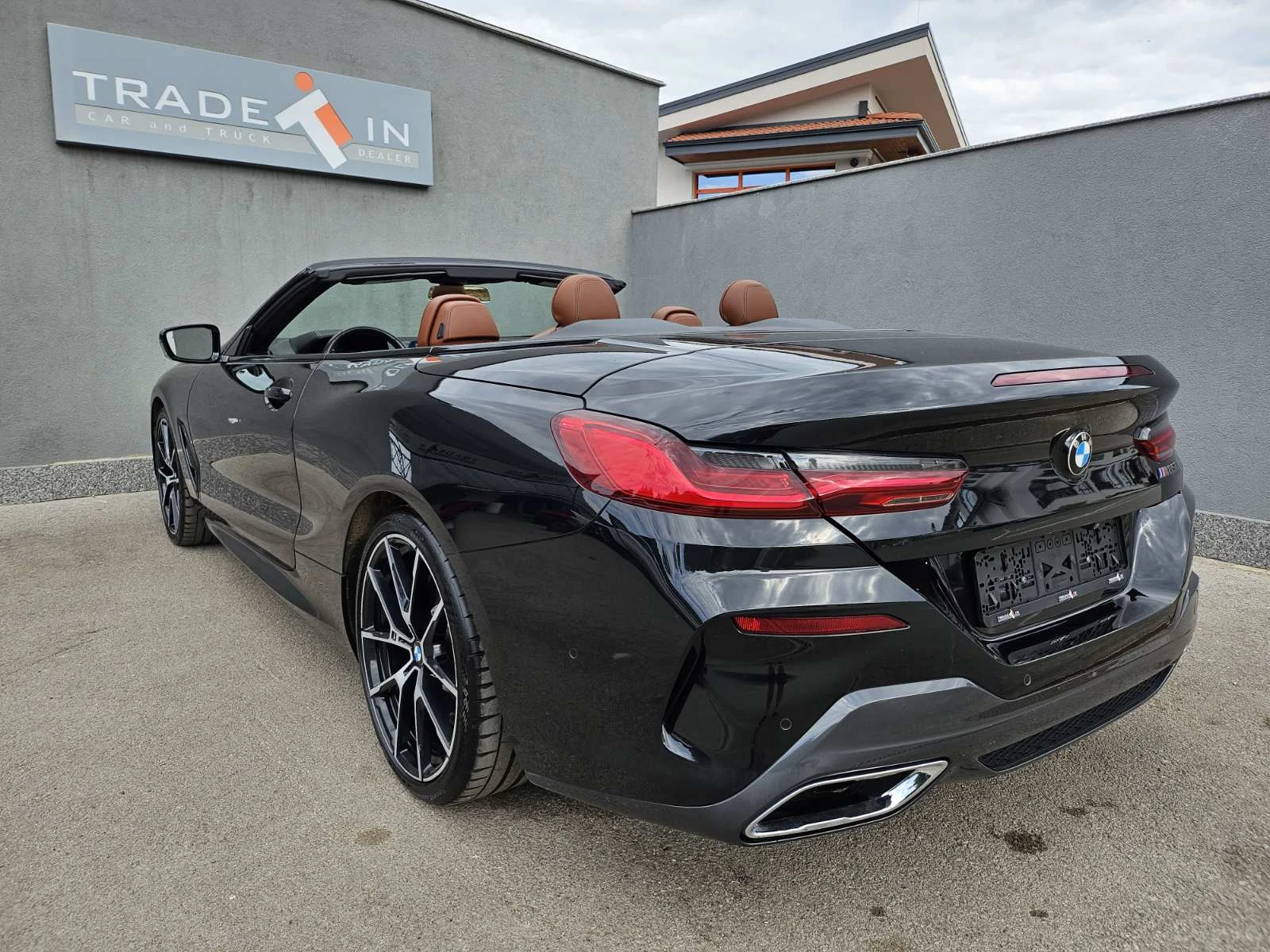 BMW 850 CONVERTIBLE xDRIVE, снимка 6 - Автомобили и джипове - 55034691