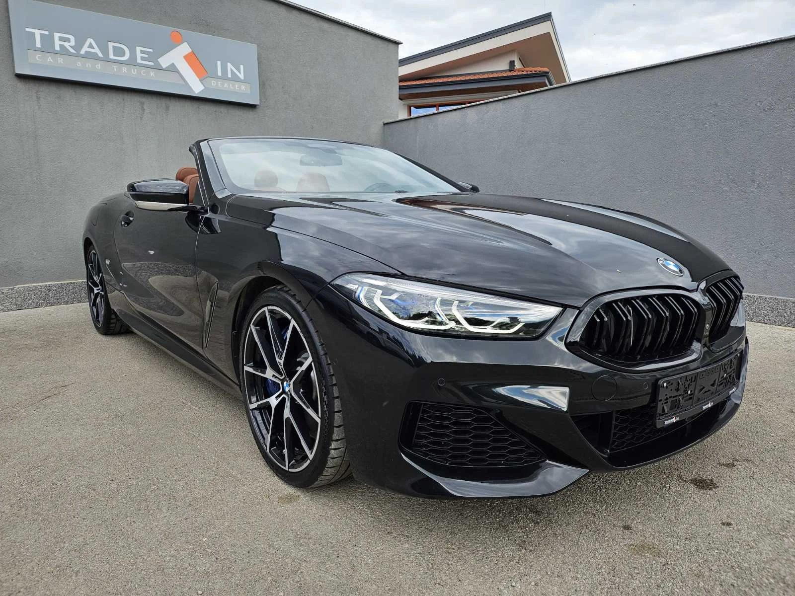 BMW 850 CONVERTIBLE xDRIVE, снимка 3 - Автомобили и джипове - 55034691