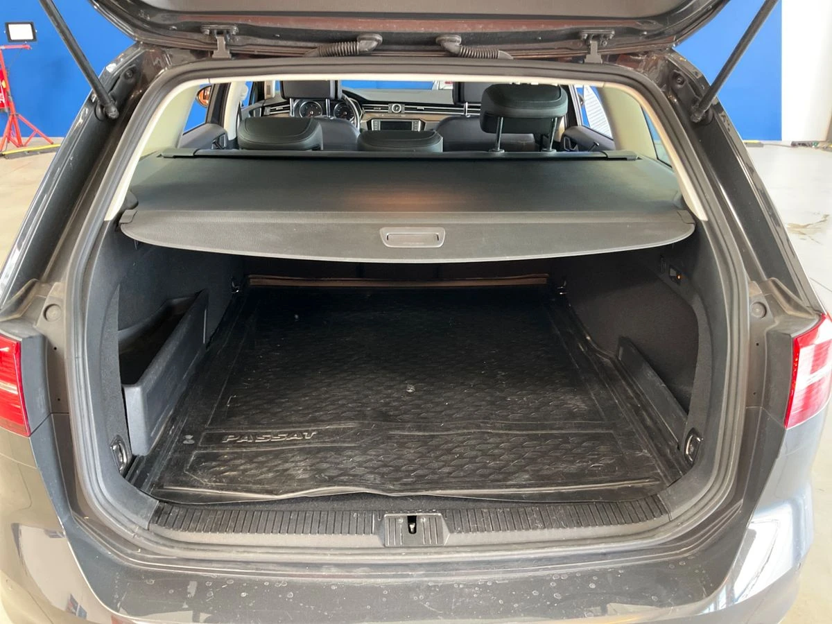 VW Passat 2.0tdi/239hp/4x4/Австрия/Реални километри, снимка 6 - Автомобили и джипове - 55086189